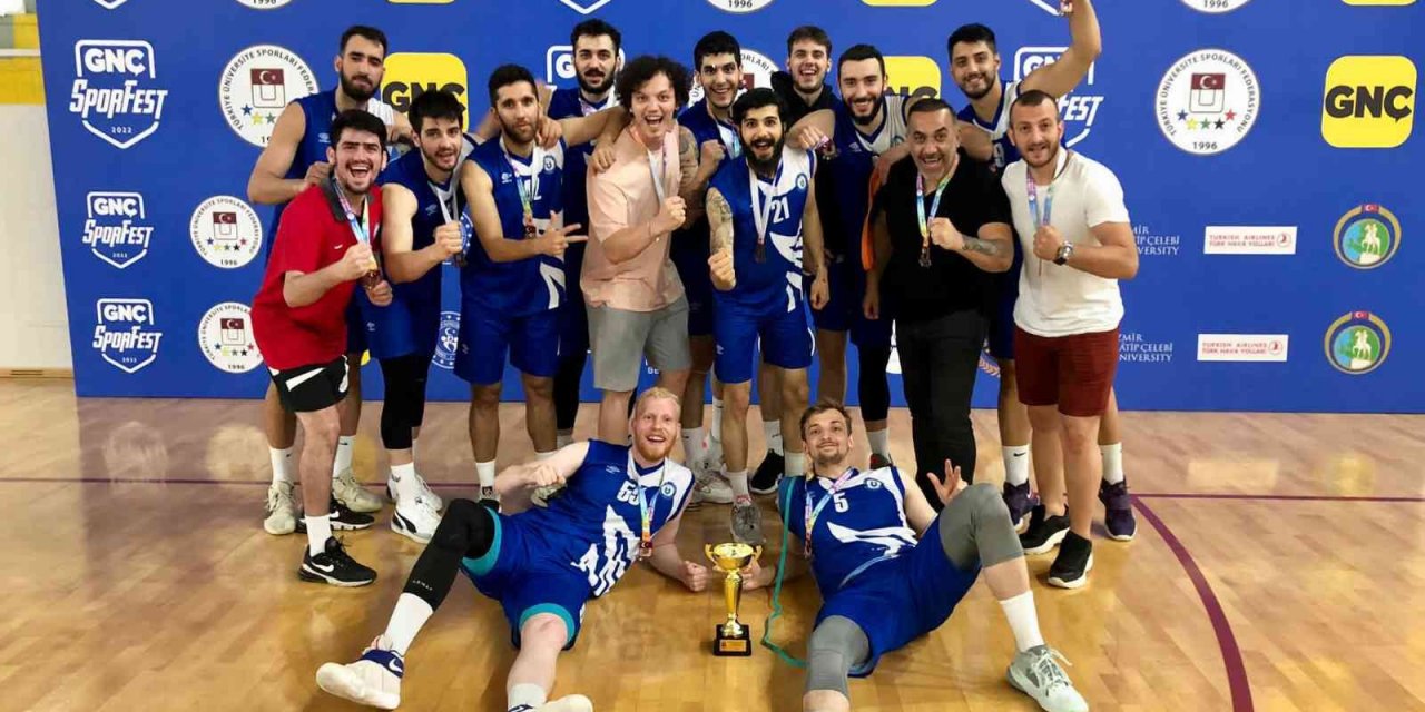 ADÜ Erkek Basketbol Takımı Türkiye üçüncüsü oldu