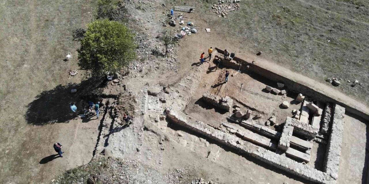 5 bin 500 yıllık Hadrianaupolis’te Roma Kalesi olduğu düşünülen alanda sur kazıları yapılacak
