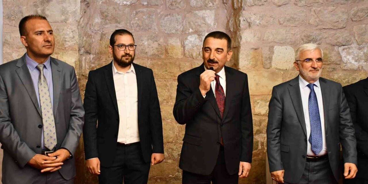 Siirt Valisi Hacıbektaşoğlu, kültür şenliğine katıldı