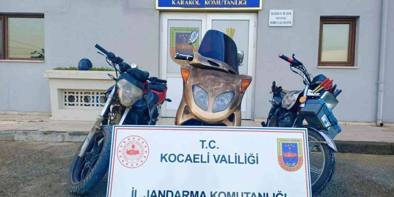 Motosiklet hırsızı jandarma ekiplerine yakalandı