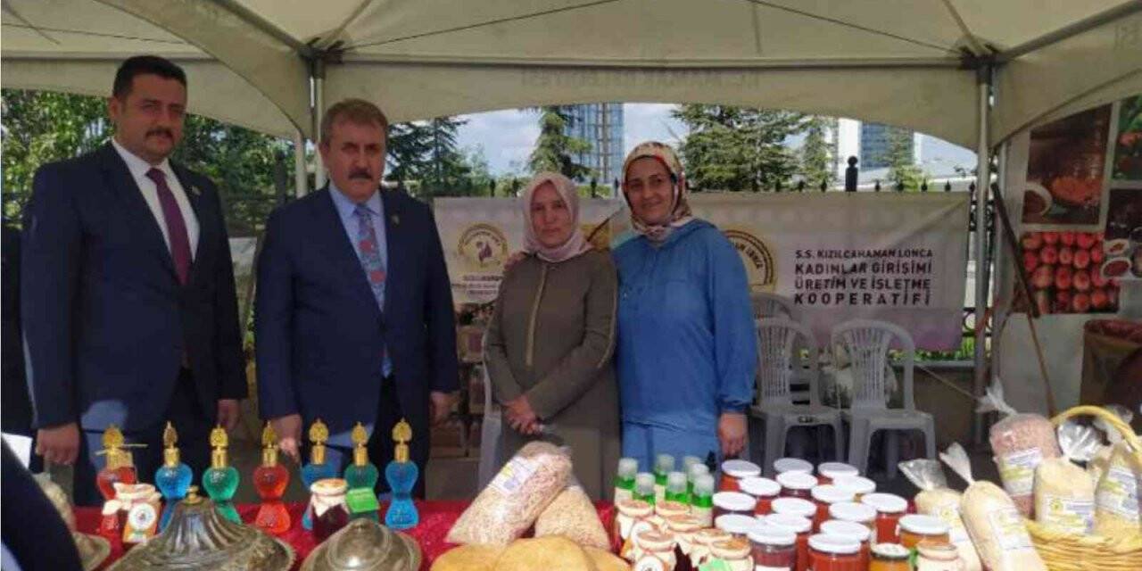 BBP lideri Destici Kızılcahamam standını ziyaret etti