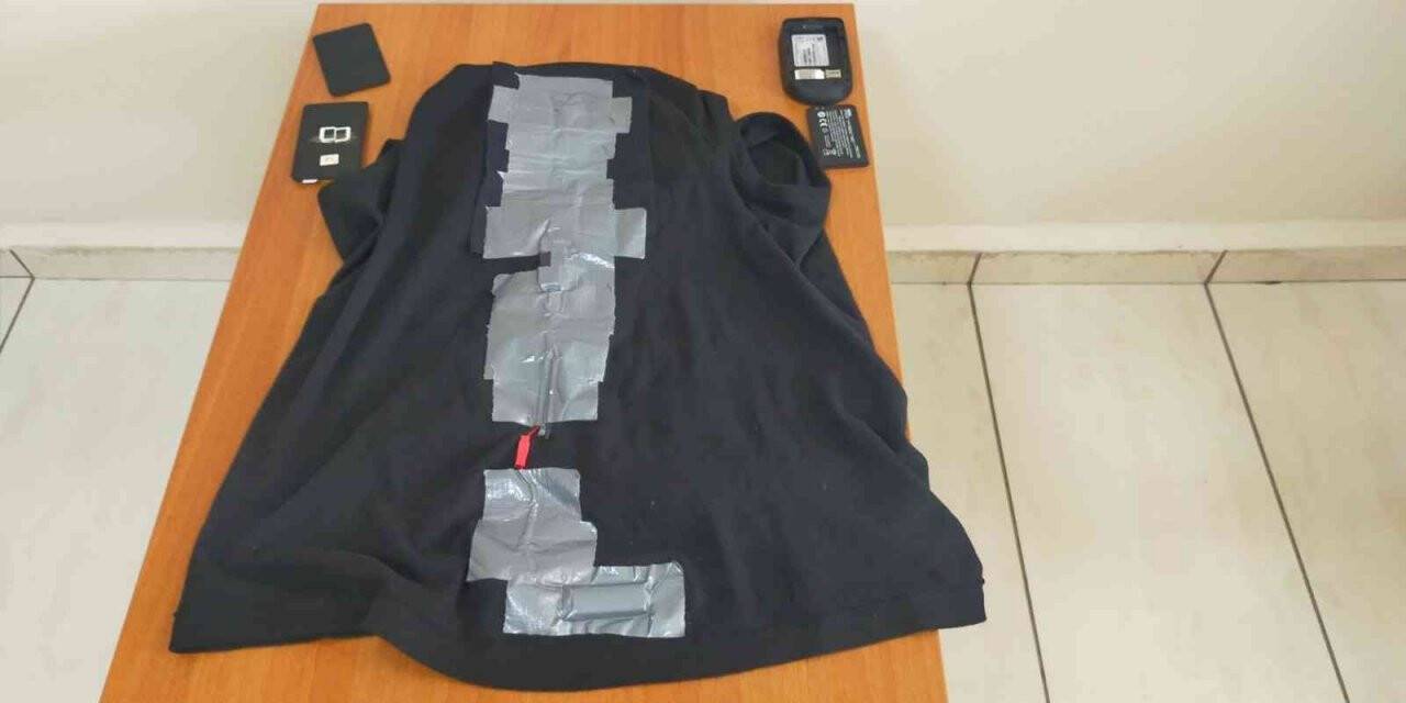 Soma’da bir kişi ehliyet sınavında kopya düzeneğiyle yakalandı