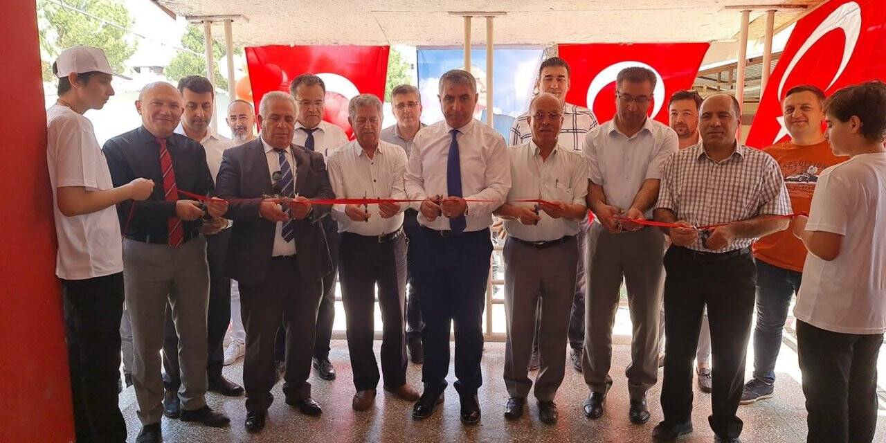 Meslek liselilerin bilim projeleri görücüye çıktı