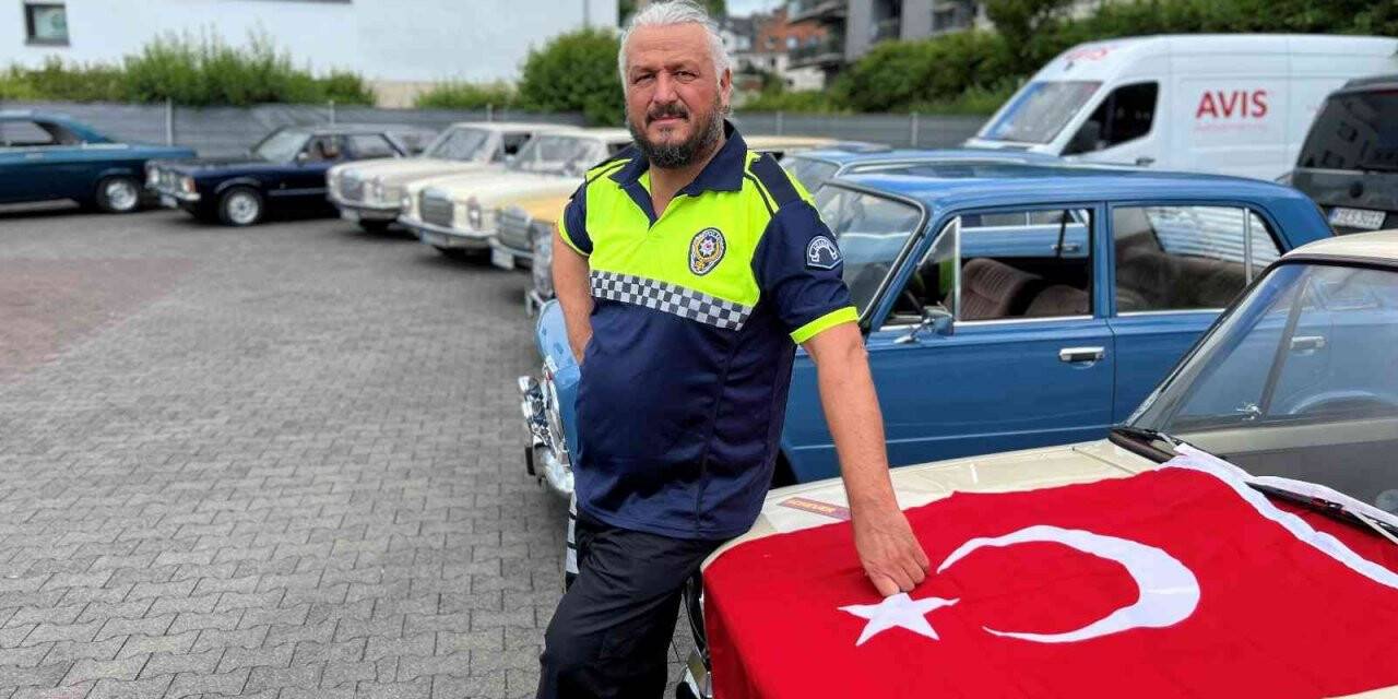 Almanya’daki Türklerden nostaljik araç konvoyu