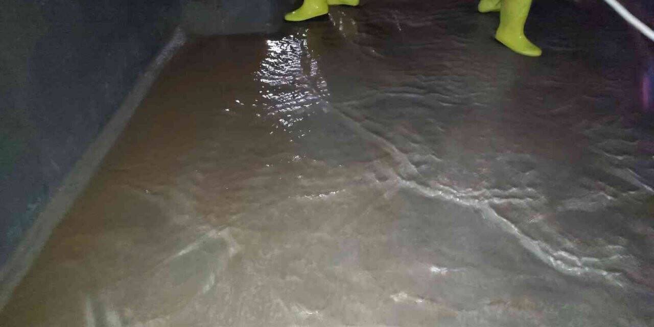 DİSKİ, Dicle ilçesinde su depolarını temizledi