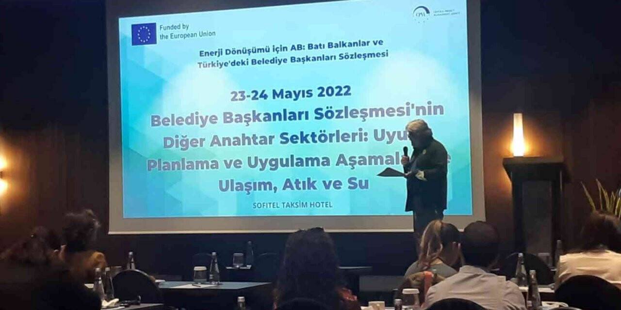 Şehirlerin gelecekte karşılaşacağı sorunlar konuşuldu