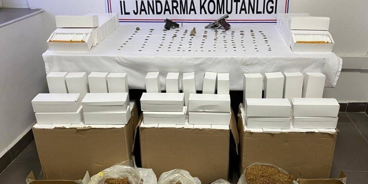 Jandarmadan kaçak tütün ve tarihi eser operasyonu