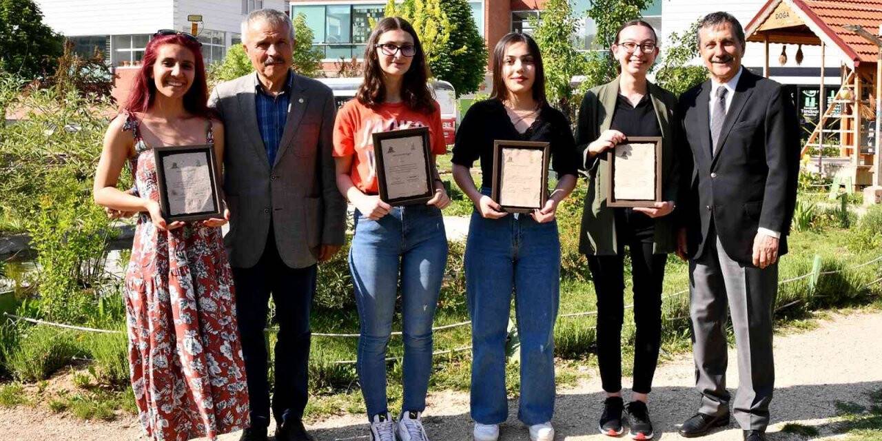 Öğretmen adayları ‘Doğa Stajı Programı’nı tamamladı