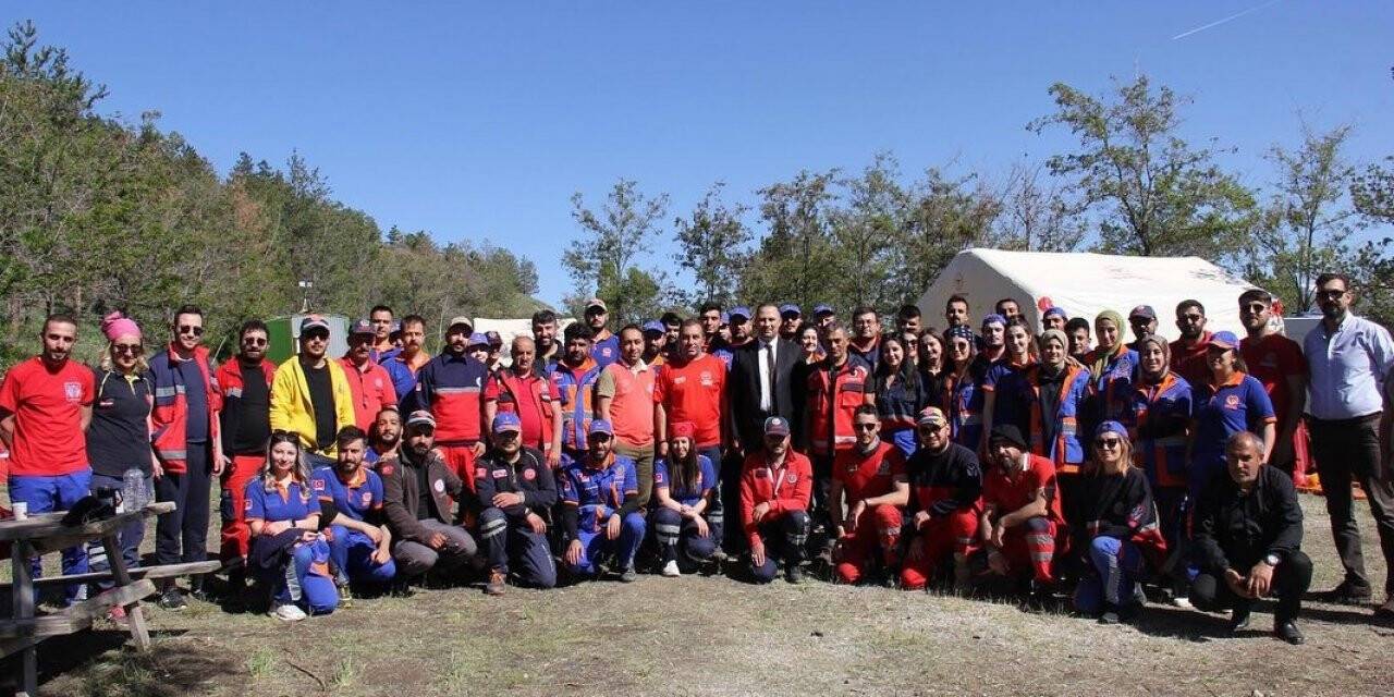Erzincan’da UMKE gönüllüleri zorlu eğitimden geçti