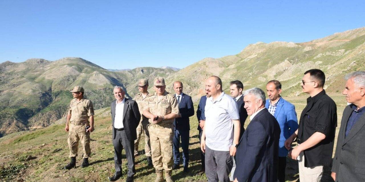 Vali Canalp, Yücebağ kırsalında vatandaşlarla bir araya geldi