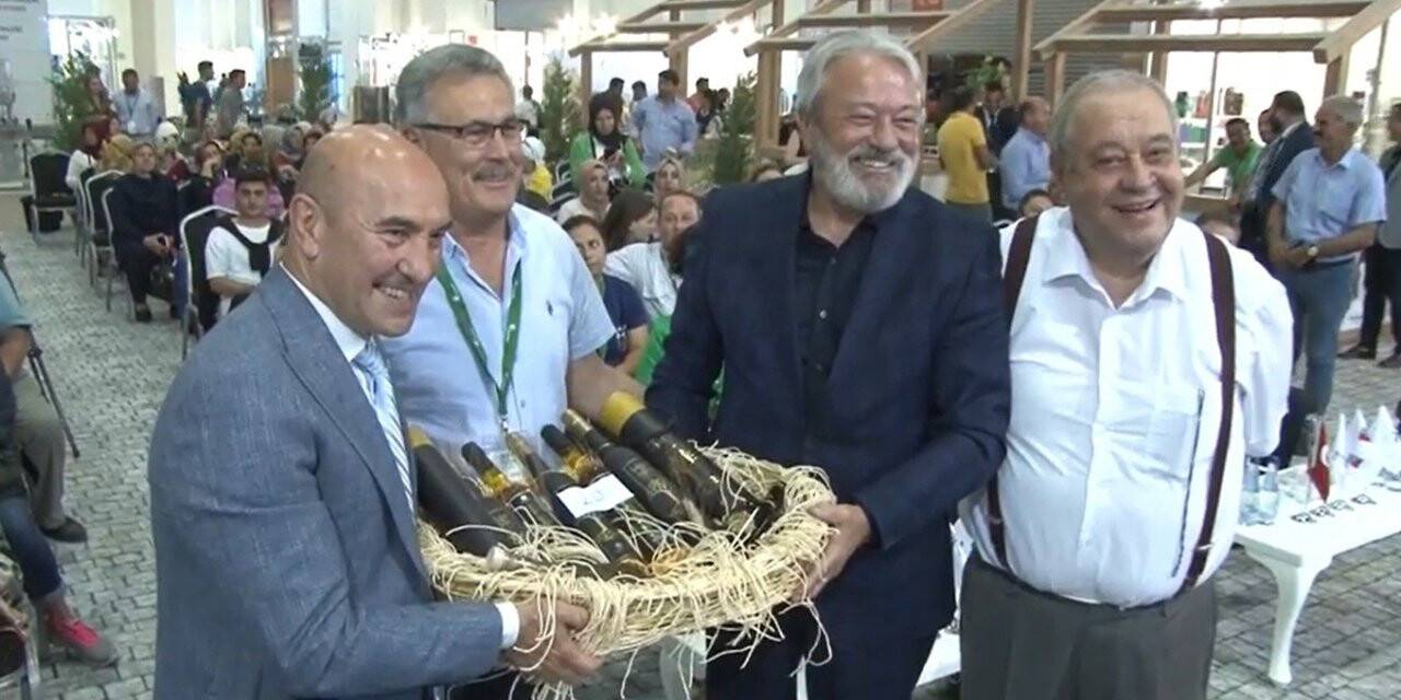 1800 yıllık ağaçtan elde edilen zeytinyağı müzayedede 75 bin liraya satıldı