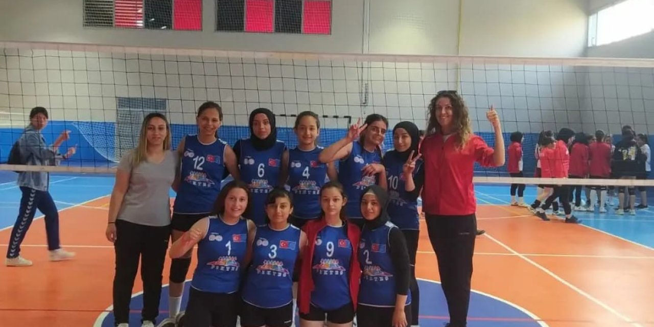 PİKTES Projesi voleybol şampiyonası Eskişehir’de yapıldı