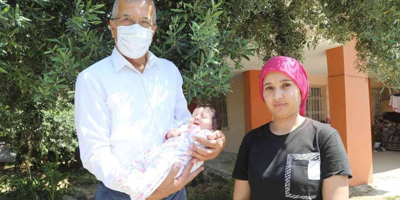 Mezitli’de ihtiyaç sahibi ailelere ‘hoş geldin bebek’ desteği