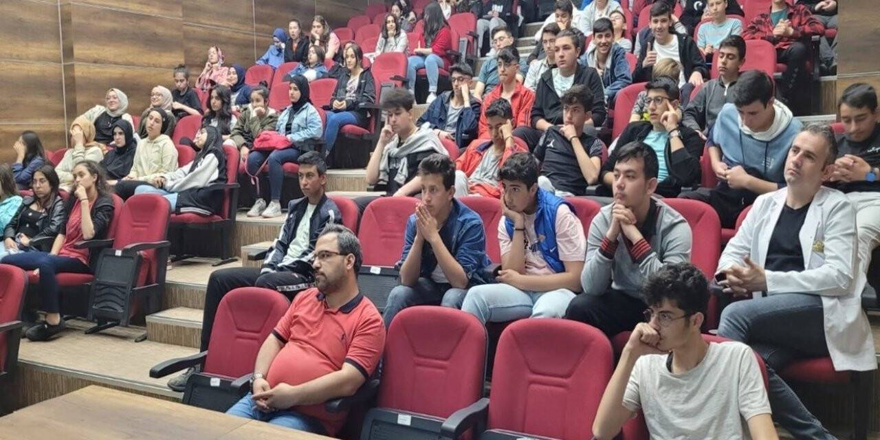 Büyükşehir’in “Değer Gençlik Projesi’ne” Büyük İlgi