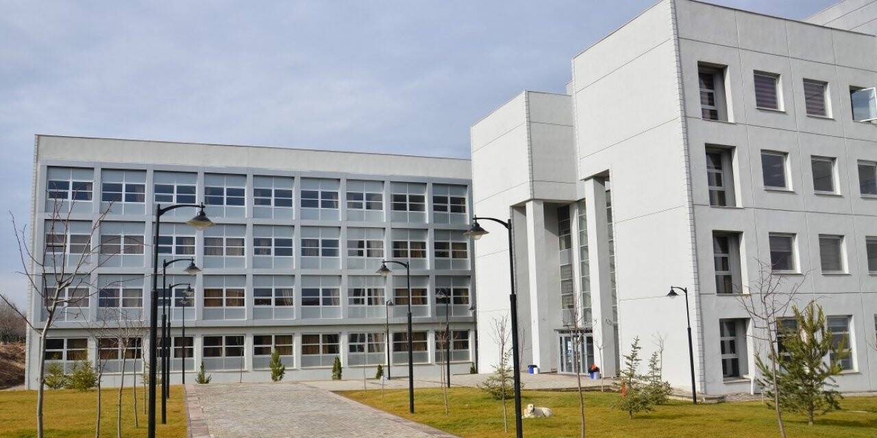 ESOGÜ Yabancı Diller Yüksekokulu akredite edildi