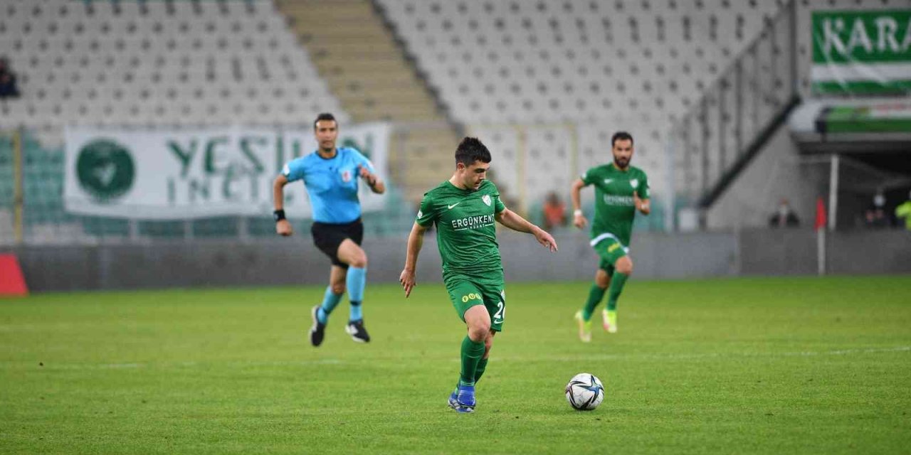 Vefa Temel, Bursaspor’la olan sözleşmesini feshetti