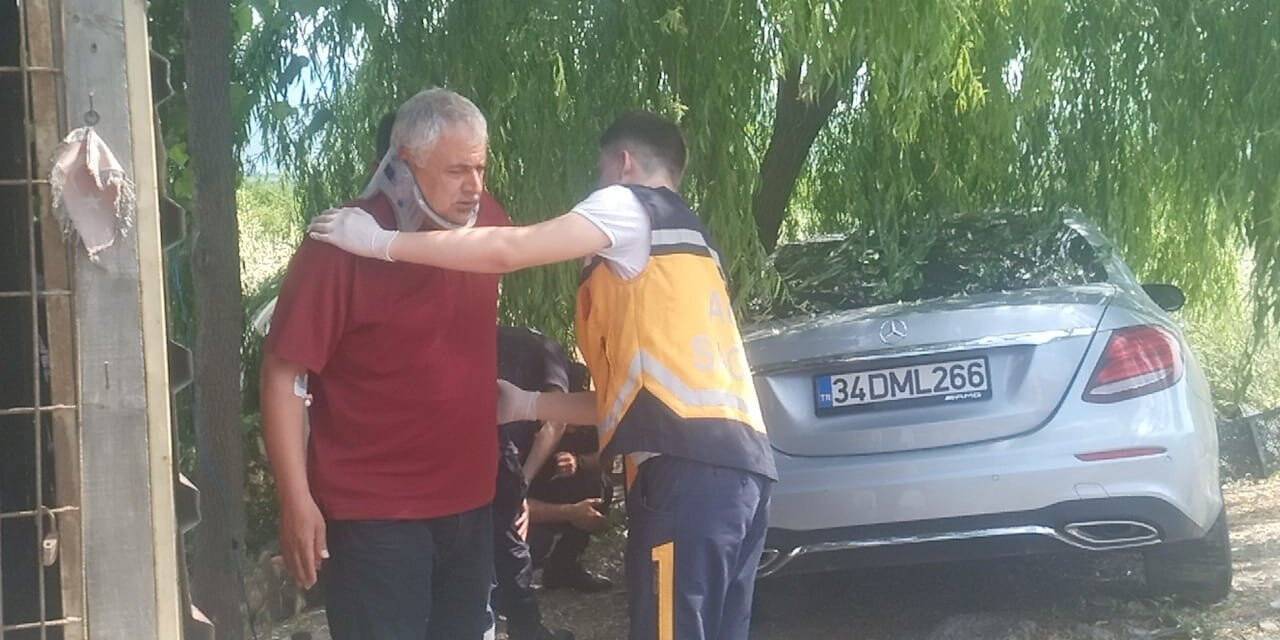 Kontrolden çıkan otomobil ağaca çarptı: 4 yaralı