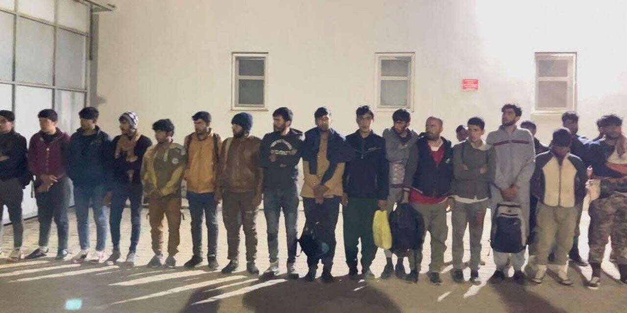 Bitlis’te 42 düzensiz göçmen yakalandı