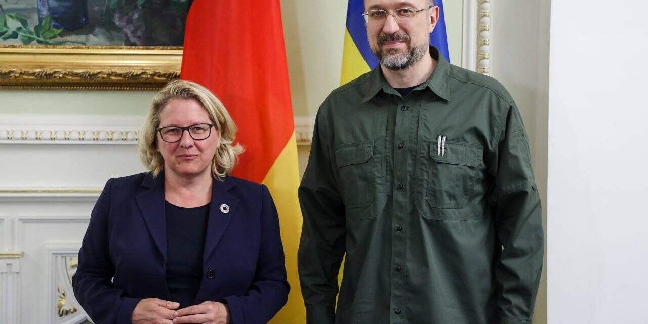 Ukrayna Başbakanı Şmihal, Almanya Kalkınma Bakanı Schulze ile görüştü