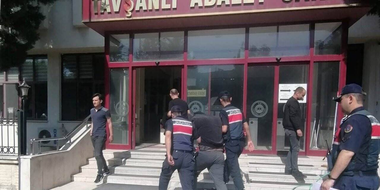 Kütahya’da büyükbaş hayvan hırsızlığı şüphelisi 2 kişi tutuklandı