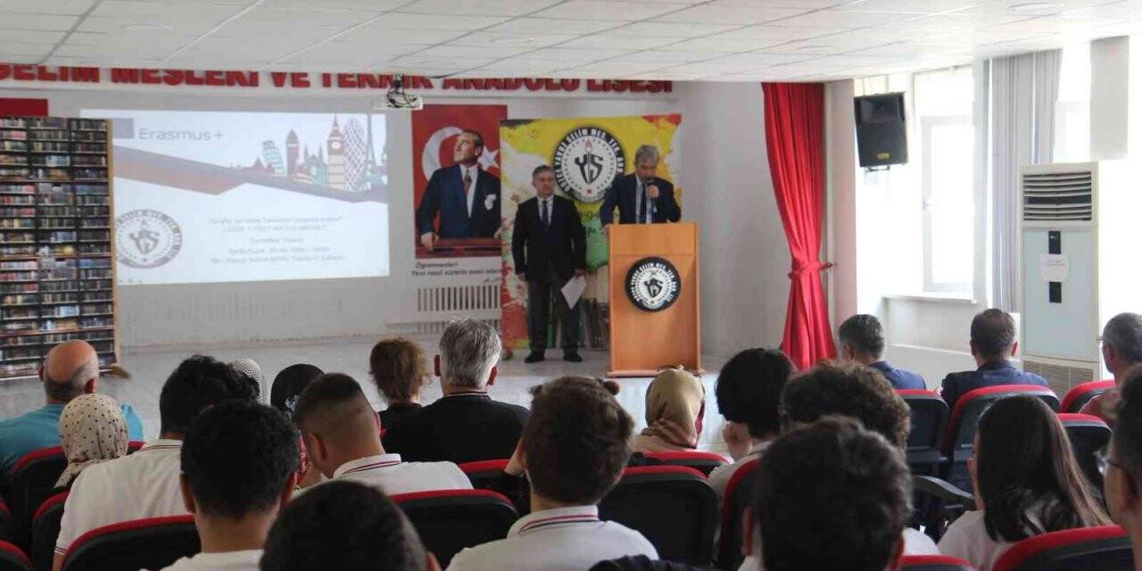 Mesleki gelişimlerini arttırdılar