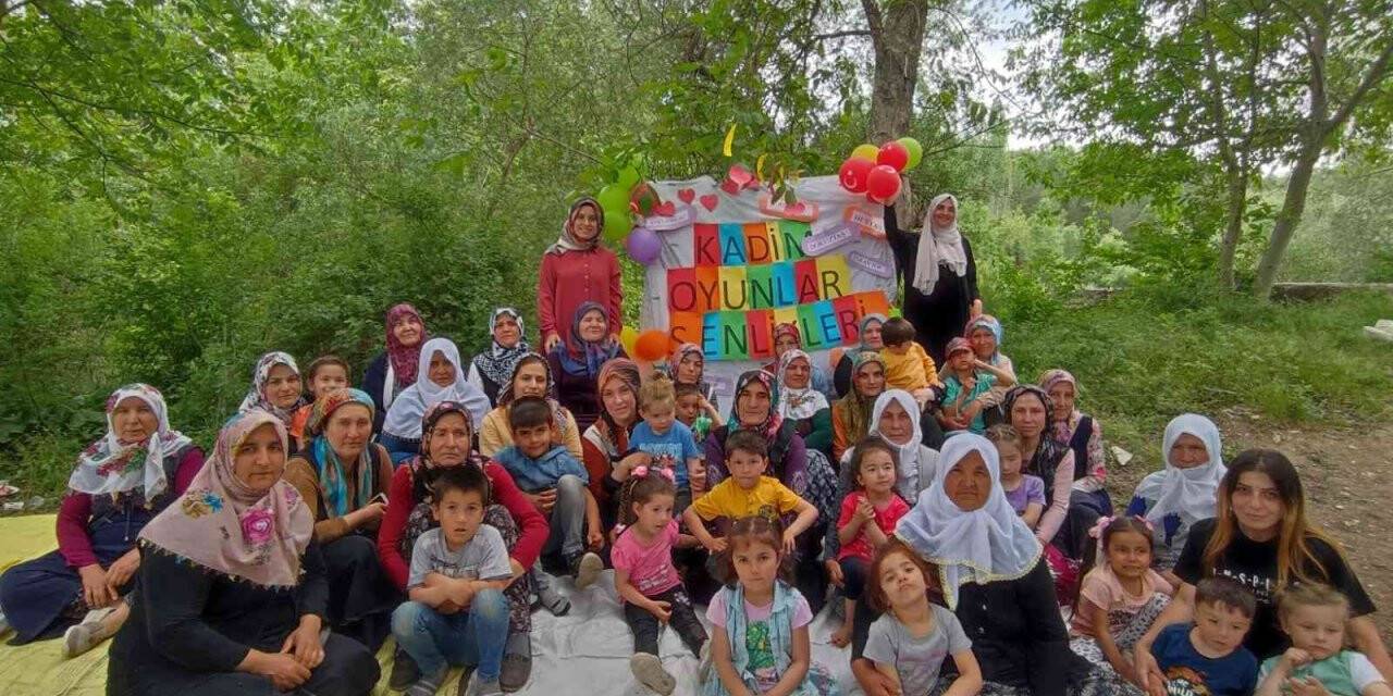 Hisarcık’ta 4-6 yaş grubu Kuran Kursları’nda kadim oyunlar şenlikleri