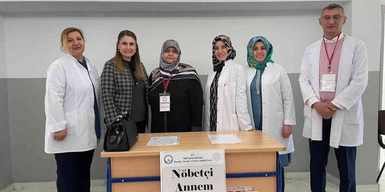 Erzurum Hamidiye Mesleki ve Teknik Anadolu Lisesinden dikkat çeken bir uygulama “Nöbetçi Annem”