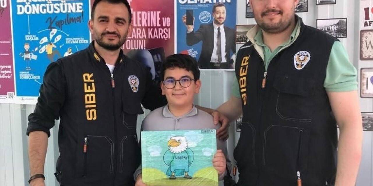 Çocuk ve gençler siber suçlar konusunda bilgilendirildi