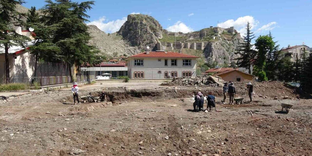 Sır gibi kazı çalışması