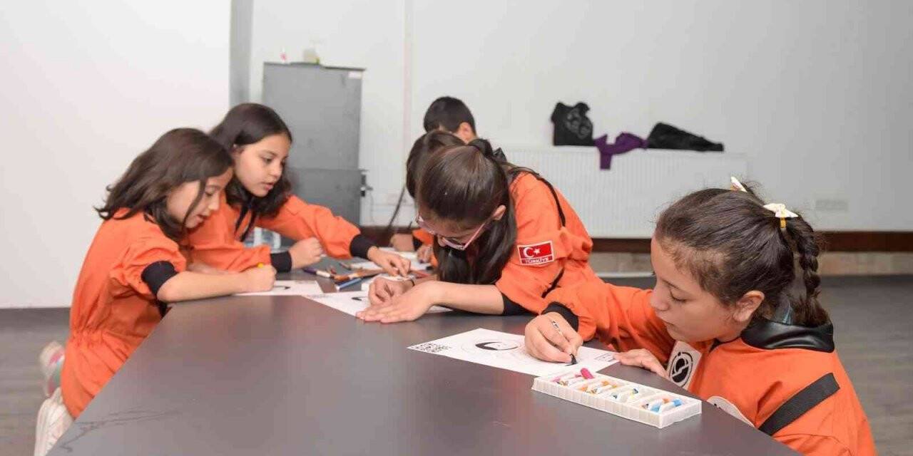 Çocuklar bilim insanı olma yolunda