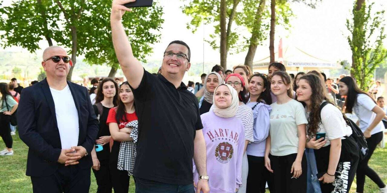 Mustafakemalpaşa’da Gençlik Festivali coşkusu