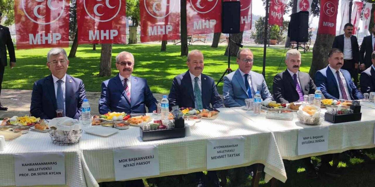 MHP MYK üyesi Abdullah Bahadır Alperen: “Böyle iki yüzlü siyaset olmaz”