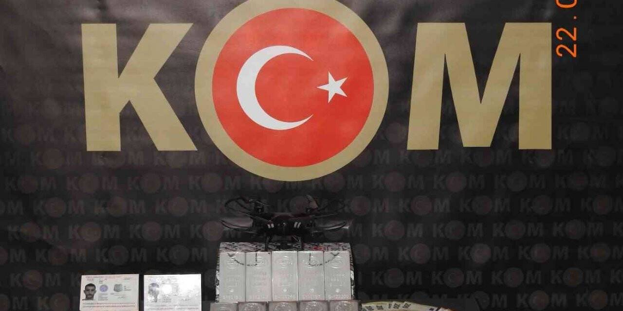 19 şüphelinin yakalandığı FETÖ operasyonunda bakın neler ele geçirildi