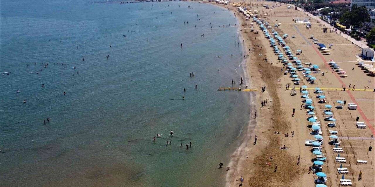 Sıcak hava bastırdı, sahillerde yoğunluk başladı