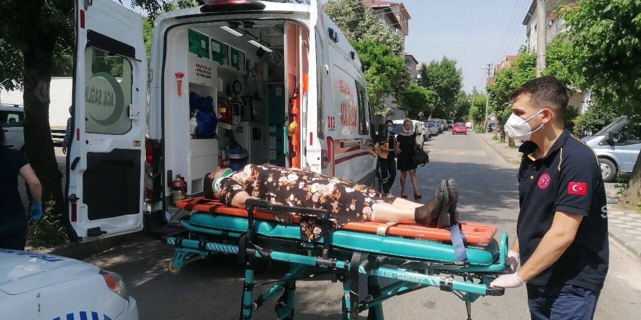 Gebze’de otomobil minibüsle çarpıştı: 2 yaralı