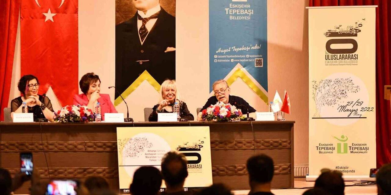 Eskişehirliler şairler ile buluştu