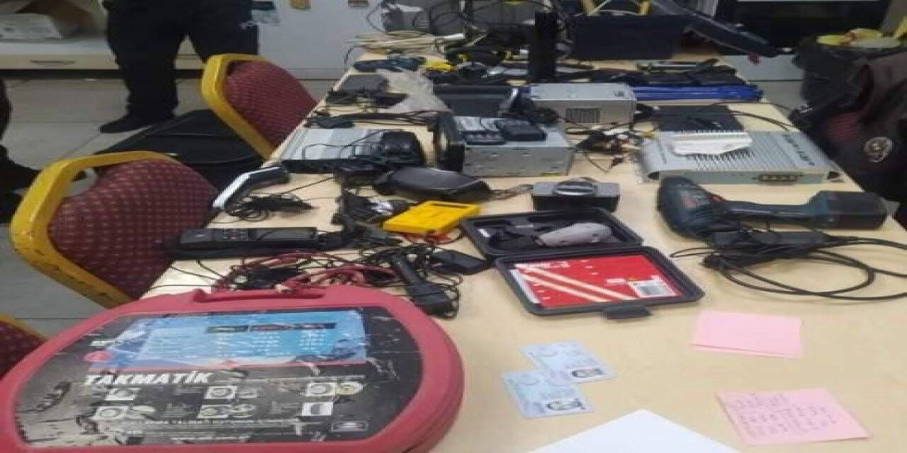 Hırsızlık şüphelileri suçüstü yakalandı