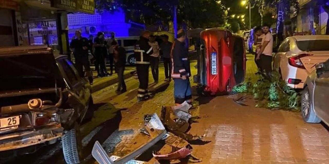 Otomobil önce ağaca, sonra park halindeki araca çarparak durabildi