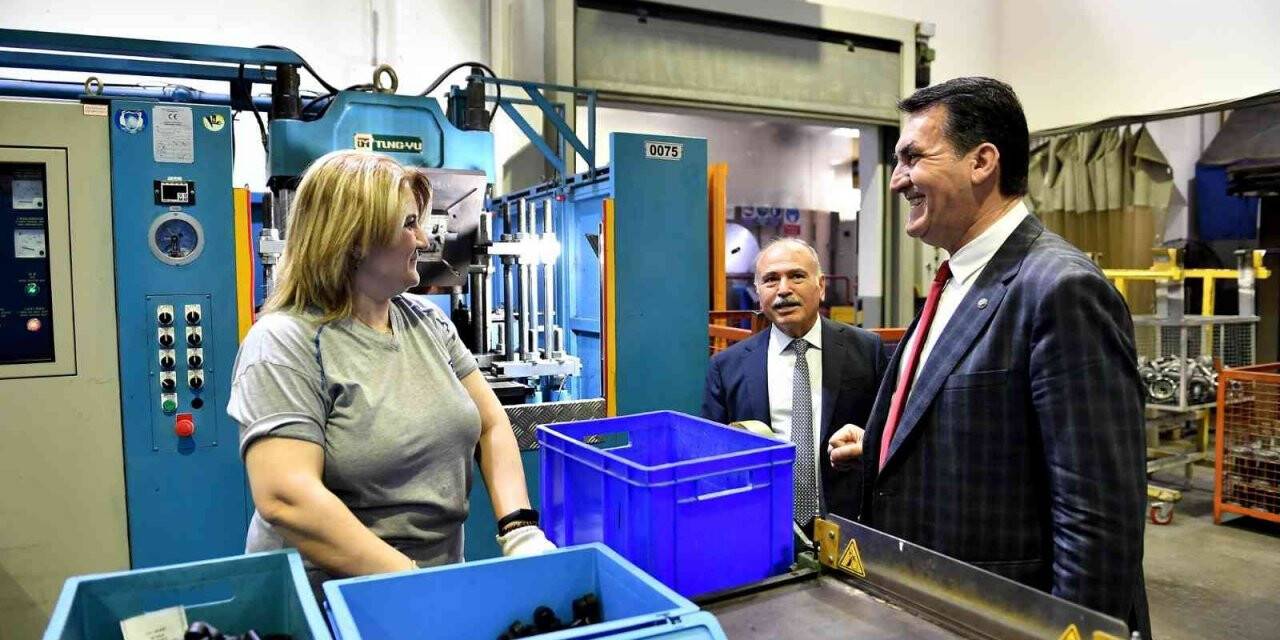 Başkan Mustafa Dündar: "Kadın güçlenirse, toplum güçlenir"