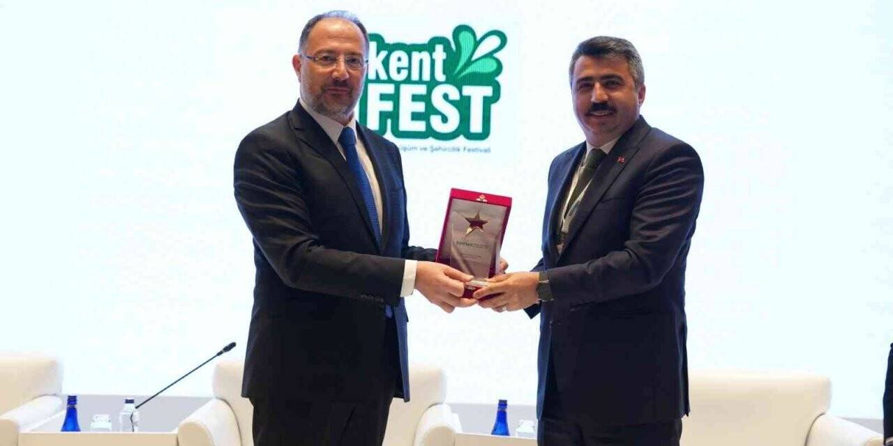 Kentsel dönüşümde Yıldırım’a başarı ödülü