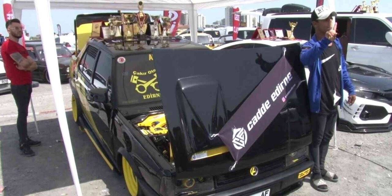 Modifiye araç tutkunları Çekmeköy’de buluştu