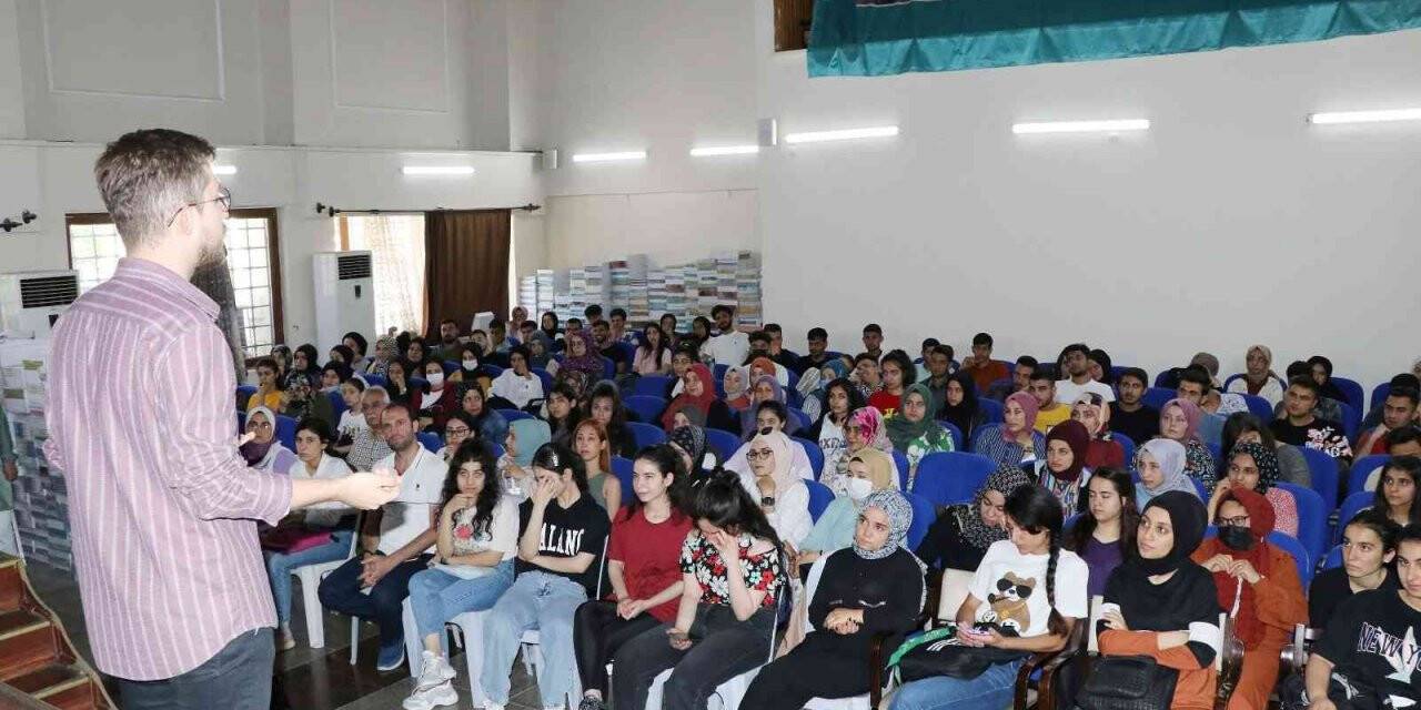 Haliliye’de öğrencilere destek semineri