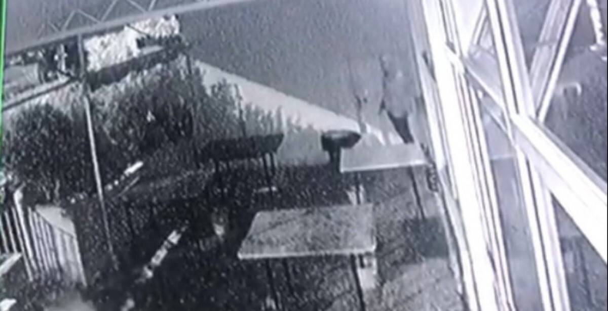 Pusu kurup öldürdü, ayağını kırınca yakalandı