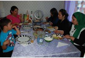 21 Saati Oruçlu Geçiriyorlar