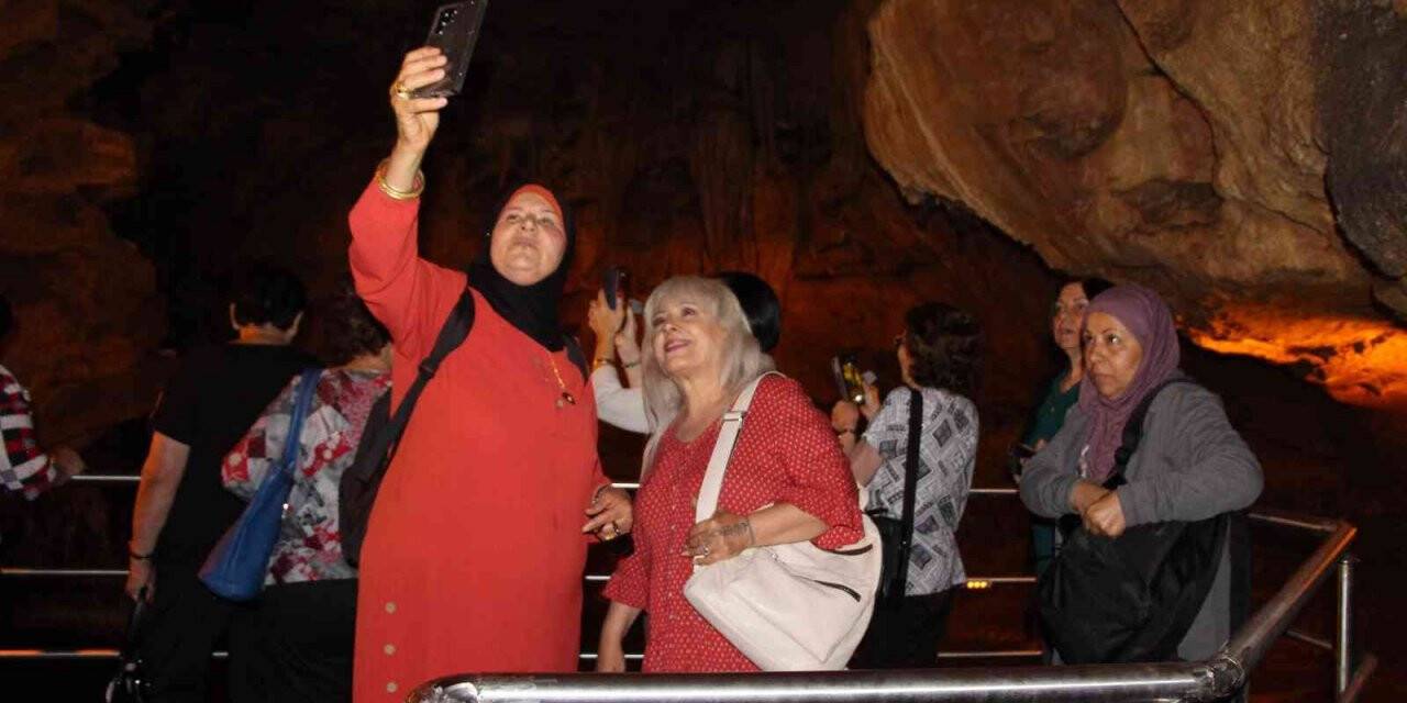 Bu mağaraya en çok onlar ilgi gösteriyor