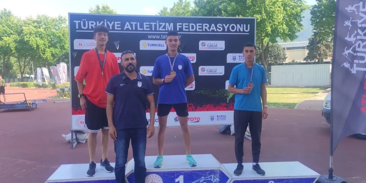 Aydınlı sporcudan çifte madalya