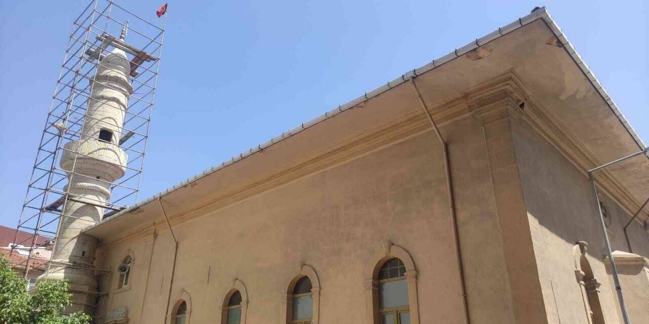 300 yıllık tarihi caminin restorasyonu tamamlandı