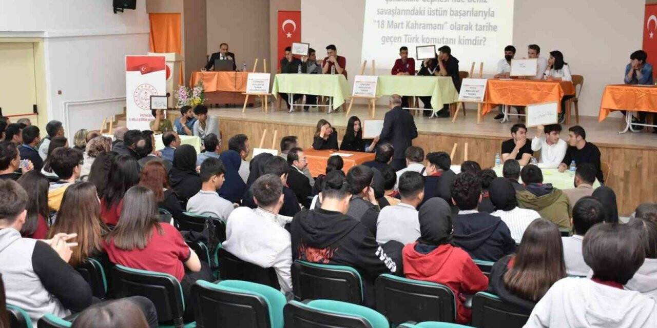Erzincan’da liseliler tarih bilgisinde yarıştı