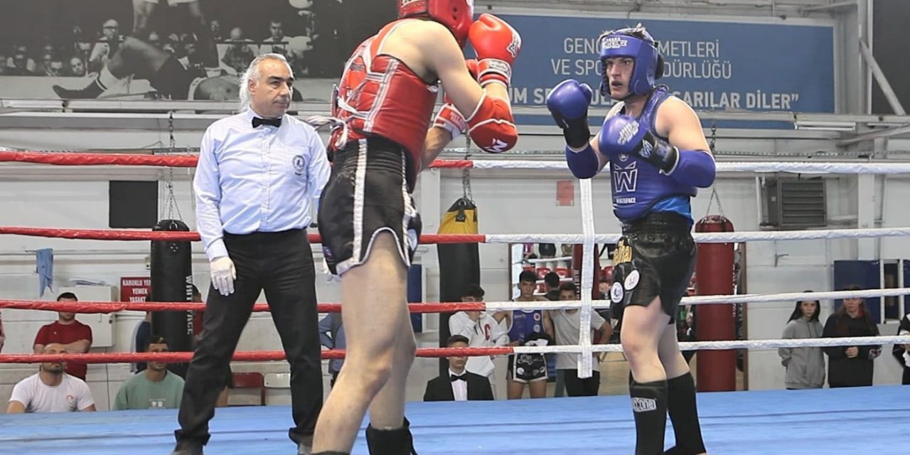 Yenimahalleli muay thai sporcuları madalyaları topladı