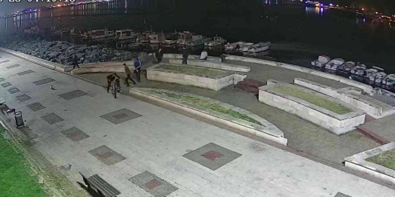 Pendikte pes dedirten hırsızlık: Teknelerden benzin çalarak motosikletlerine doldurdular